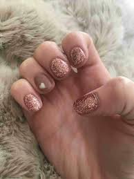 Gelnagel In Gold Edle Glamourose Und Angesagte Nageldesigns In Bildern Goldene Nagel Nagellack Und Gel Nagel Design