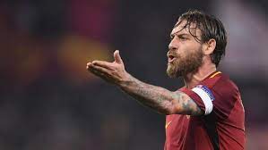 Il centrocampista giallorosso ha collezionato 117 presenze. Deretan Pemain Top Ini Bisa Direkrut Gratis Tis Tis Foto 4