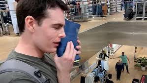 $1 Momos vs $10 Momos with Dale Philip & Luke Damant