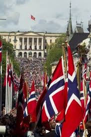 The marking of freedom from 400 years old union with denmark in 1814. Die 28 Besten Ideen Zu National Day In Norway 17 Mai Norwegen Nationalfeiertag Norwegen Essen