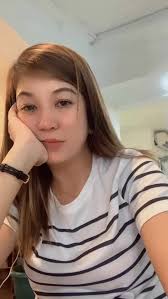 Hello, taga diin ka ga? Daw sad ka man sino ga pati sa imo. Trying hard mag  ilonngo ba. Daw kalimot nako. Ari nako sa london english na gid ang  genahambal sang