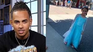 Ozuna, el cantante de trap que ha liderado los listados de música urbana afirma que fue víctima de extorsión por un video íntimo que circula en internet. Ozuna Llora Al Hablar De Su Hija Y Su Familia En Detras De La Fama Aqui La Razon