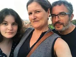 Ung kona ættuð frá Siglufirði opnar dýrasnyrtistofu