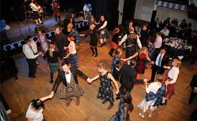 📸 the queen meets regimental mascot cruachan iv as she inspects balaclava company, 5 batallion the royal regiment of scotland at balmoral in 2018. Den Svyatogo Andreya V Shotlandii Travelcalendar