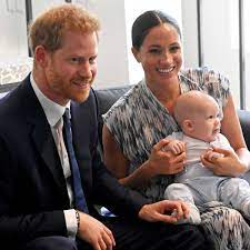 Apr 23, 2021 · meghan markle and her son archie have been pictured in los angeles for the first time since prince harry arrived back after attending prince philip's funeral in windsor. Meghan Markle Didn T Request To Edit Archie S Birth Certificate E Online Deutschland