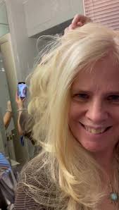 Yay! 😃 Got my hair done!!💇🏼‍♀️, & got some layers! , I think I needed a  new look 👀! Lol!, Still long but with layers it actually feels lighter,  Thank you to my hairdresser Lisa Brunner-Huber! , She’s ...