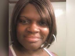 Lisa Kier's Instagram, Twitter & Facebook