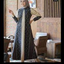 Kesan simple dari model gamis polos kombinasi ini yang menjadi kekuatan tersendiri dibandingkan dengan yang lain misalkan bermotif atau lebih ke corak yang ramai. 36 Troso Jepara Gamis Tenun Troso Kombinasi Polos Pics Gamis Favorit