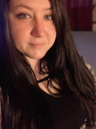 Looking for someone to conversate with..