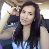 Robyn Mears's Instagram, Twitter & Facebook