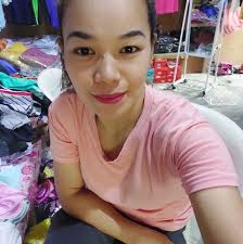 Its date night for Mark Ronson and Grace Gummer at Knicks vs Celtics Game 6  at MSG 💙🧡🏀