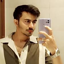 Hamza Arif (@itshamzaarif) • Facebook