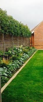 Whether you want inspiration for planning a landscaping renovation or are building a designer landscaping from scratch, houzz has 1,681 images from the best designers, decorators, and architects in the country, including stepstone, inc. 86 Privacy Via Landscaping Ideas In 2021 Landscape Design Backyard Landscaping Garden Design