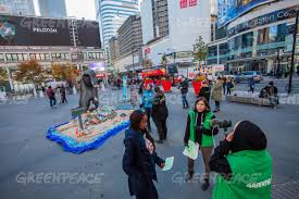After all, the major arterials of yonge street and dundas st meet here, and the resulting intersection may be the city's busiest (at least for pedestrians). Greenpeace Plastic Trash Installation At Yonge Dundas Square In Toronto