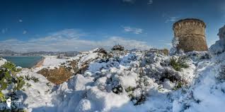 Ce mardi matin, toussaint a traversé bastelica, son village. Photos De Corse Sous La Neige Photographe Corse Posters Paysage Corse