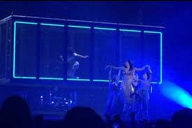 Melodrama is lorde's study of being a young woman finding her own conviction in unsteady circumstances. Lorde S Melodrama World Tour Review Pathfinder