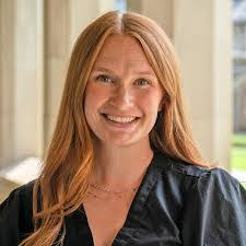 Claudia Cunningham's Instagram, Twitter & Facebook