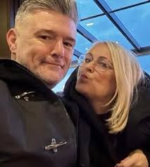 Two Benton teenagers join forces to turn 'grief into something good' after  their mums die of cancer before Christmas