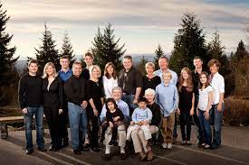 Large Group Family Portrait Large Family Photography Big Family Photos Large Family Photos