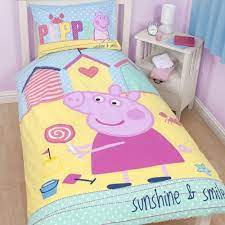 Peppa's wearing her heart shaped sunglasses as it's very sunny on the beach today, and she has so much to. Pin On Peppa Pig