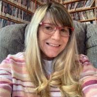 Amy Mayberry's Instagram, Twitter & Facebook