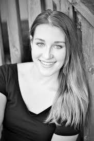 Laura Romig's Instagram, Twitter & Facebook