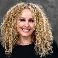 Beth Heller's Instagram, Twitter & Facebook