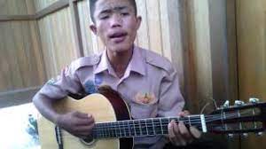 Berikut chord gitar mungkin hari ini atau esok nanti yang dinyanyikan anneth. Chords For Teman Penghianat By Budiman