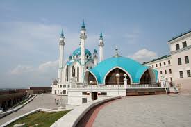 The city lies at the confluence of the volga and the kazanka rivers, covering an area of 425.3 square kilometres (164.2 square miles), with a population of over 1.2 million residents. Kazan Mesto Mnozstva Kultur Nabozenstiev A Sportovych Udalosti Letenky Za Babku