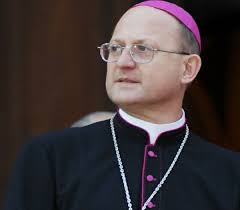 El Inadi sancionó al obispo de Catamarca por violentar y discriminar a las  mujeres