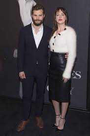 Fifty shades of grey seems to have the beginnings of a juggernaut, and with two sequels preparing for lift off, universal looks to make a ton of money. Shades Of Grey 2 3 Dreharbeiten Haben Begonnen