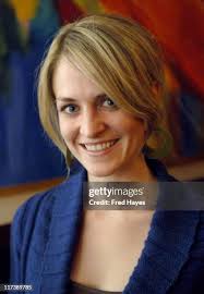 12 Photos & High Res Pictures