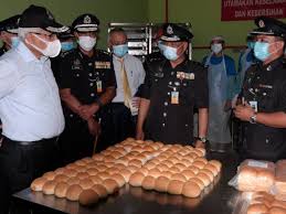 Ia diserahkan kepada jabatan penjara malaysia oleh jabatan kerja raya (jkr) pada 07 februari 2007.majlis penyerahan dan penerimaan dibuat di auditorium akademi koreksional malaysia dihadiri y. Kerajaan Cadang Asingkan Banduan Hukuman Berat Ringan