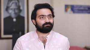Kaatrukkenna Veli Full Episode Watch Kaatrukkenna Veli Tv Show Online On Hotstar Us Episode 1 episode 2 episode 3 episode 4 episode 5 episode 6 episode 7 episode 8. kaatrukkenna veli full episode watch