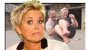 In der aktuellen staffel von bauer sucht frau lernten sie sich kennen und kamen sich bei. Farmer Looking For A Wife Rudiger And Tatjana Have A Moment Of Disgust Tv Campaign Not Suitable For The Faint Of Heart