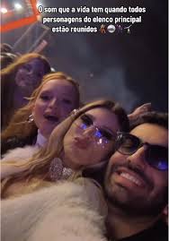 A vida fica mais colorida com vocês ❤️@Mariana Lobos @Guilherme Sahão  @jee_barbosa2 @Igor Henrique9047 #friens #amo #festaeletronica #vivendo #fyp