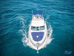 Luxury Motor Boat Rental Puerto Mx Sea Ray Yacht Sailo 11762 Boat Motor Boats Boat Rental