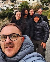 Wishiing you a Merry Merry Christmas i post last great review with  Pierpaolo our Mister 2P Do you wish make us a Christmas gift?? If you have  enjoyed the day you had