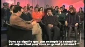 Elle a été créée le 6 janvier 1975 pour succéder à la première chaîne de l'ortf tout juste dissoute. Fou Rire Presentateur Boemerang Stfr Youtube