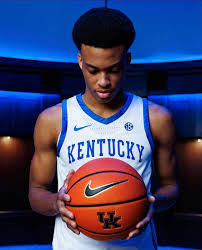 Ryan Hampton is officially a Wildcat! 😼 Ranking as the No. 6 prospect in  the 2027 class, this is Mark Pope's first top-10 commitment EVER. Hampton  and his family began an official