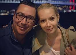 Daciana octavia sârbu (born 15 january 1977) is a romanian politician, legal counsellor, and member of the european parliament. Ce Avere Au Victor Ponta Si Daciana Sarbu DeÅ£in Mai Multe Case Si Apartamente Dar Si Conturi In Euro Si Lei