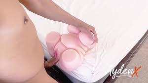 LIGHTSKIN BIG DICK PLAYING WITH HIS NEW BBW TOY! PART 1