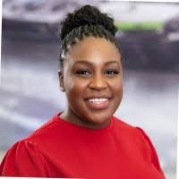 Kendra Vinson's Instagram, Twitter & Facebook