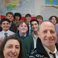 This week, keep in mind that you are smarter 🧠 than you think, and  stronger 💪than you feel. We believe in you! You've worked so hard all  year, and now is the