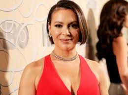 An actress and activist, david's wife alyssa milano is best recognized for her outstanding roles in the movies who's the boss. Alyssa Milano Bio Wiki Age Family Husband Kids Wedding Height Net Worth Movies And Tv Shows Primal Information