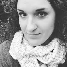 Alicia Rossiter's Instagram, Twitter & Facebook