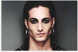 Damiano David, chanteur principal du groupe de rock italien Måneskin :  r/AltLadyboners