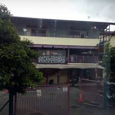 Kuala lumpur adalah seperti pusat transit gelandangan di jalan pahang dan medan. Pusat Transit Gelandangan Kuala Lumpur Warehouse