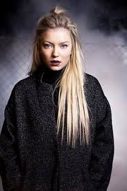 Very early singers from the 1850's up until the start of prefix letters in 1900 had two serial numbers. 18 Astrid S Ideas Astrid S Singer Hot Mess Hair