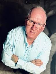 Leonor Adams's Instagram, Twitter & Facebook